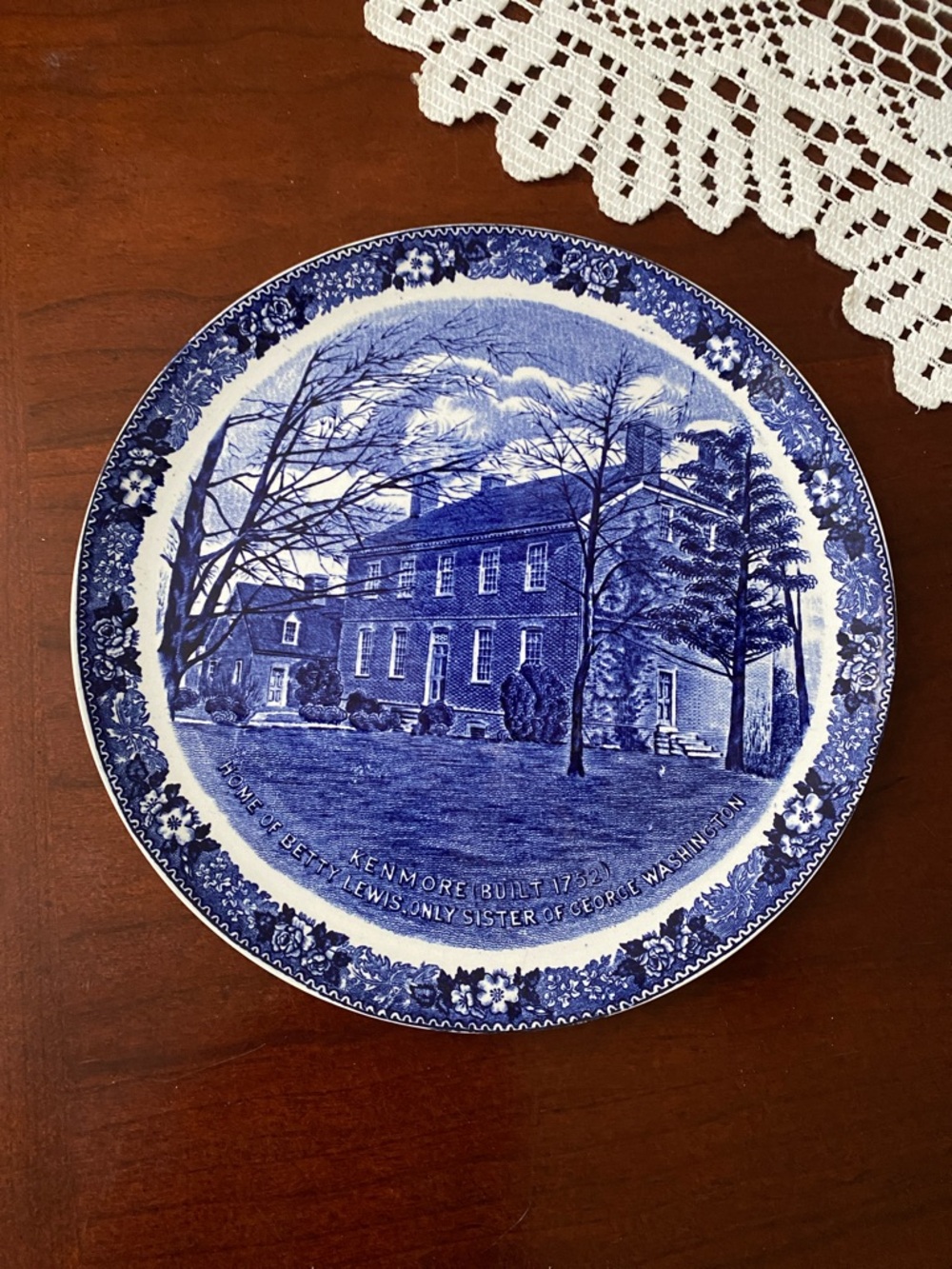 Staffordshire Liberty blue Kenmore House Decorative Plate - Picture 2 of 8